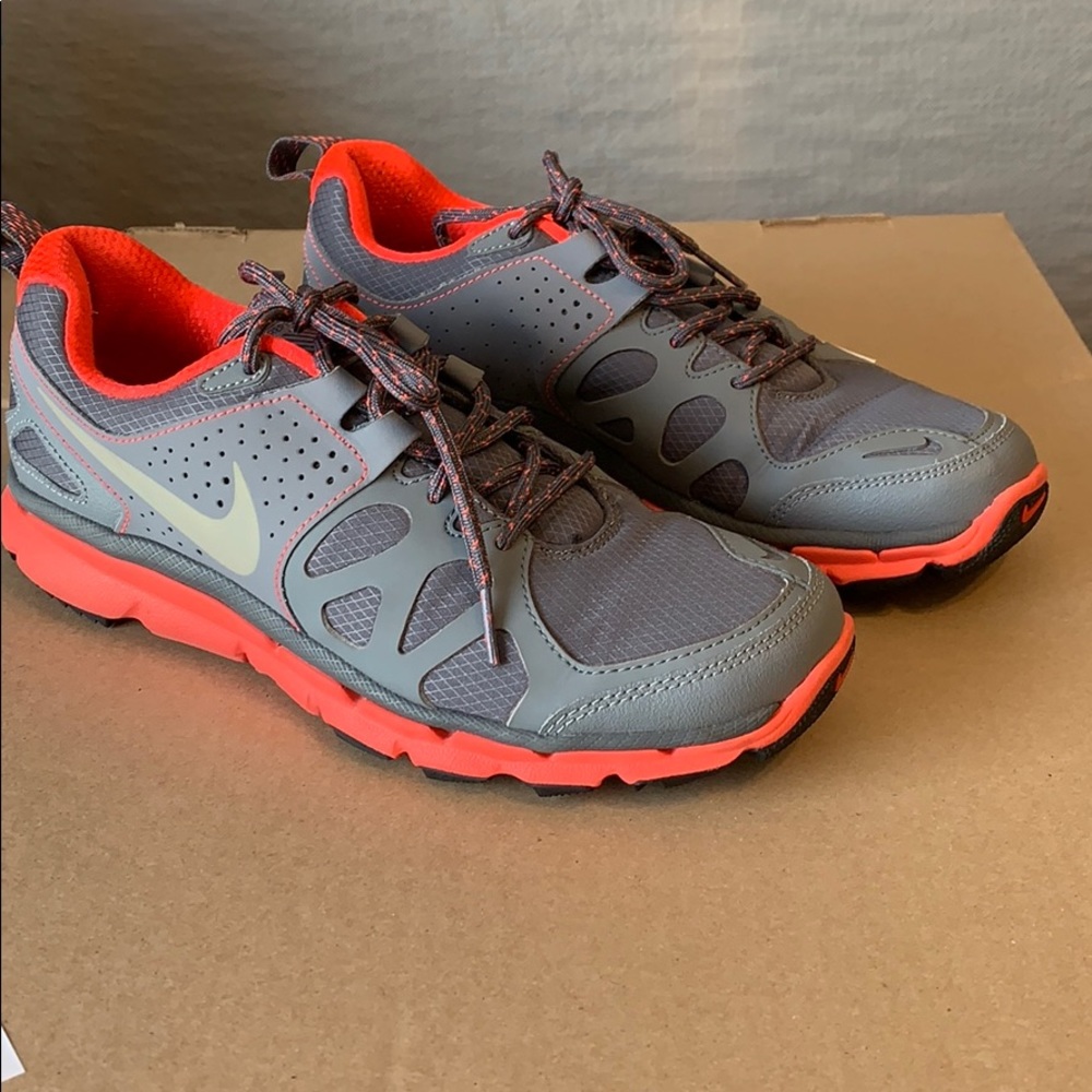 Nike hiking shoes